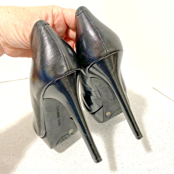 Gianni Bini Black Leather Platform High Heels Pumps Classic Stiletto Shoes 9.5M - Picture 3 of 11